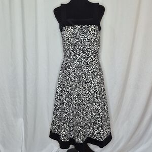 R&K Originals Sleeveless Fit & Flare Dress - Size 10